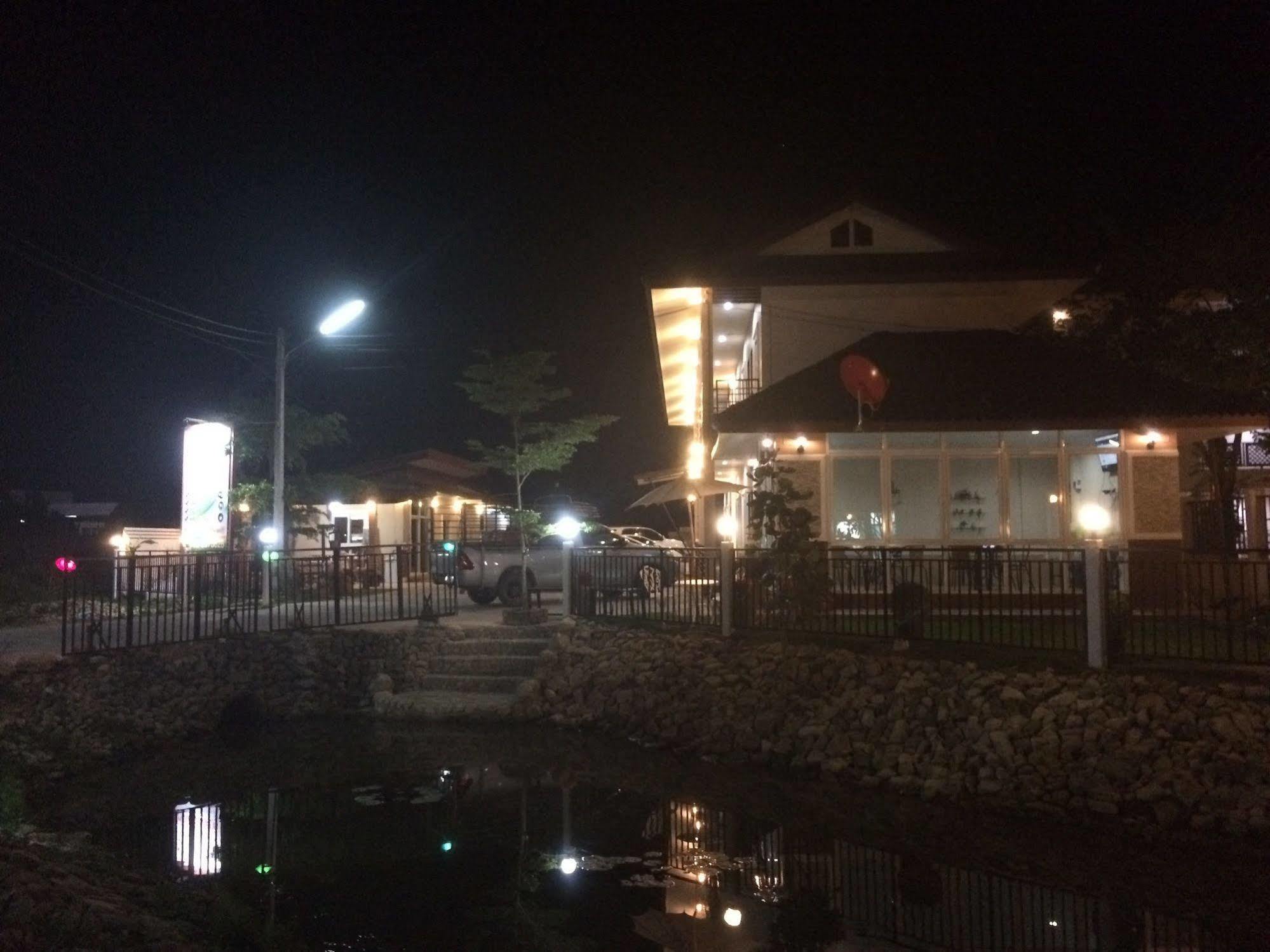 Thana Ville Resort Mae Sot Buitenkant foto